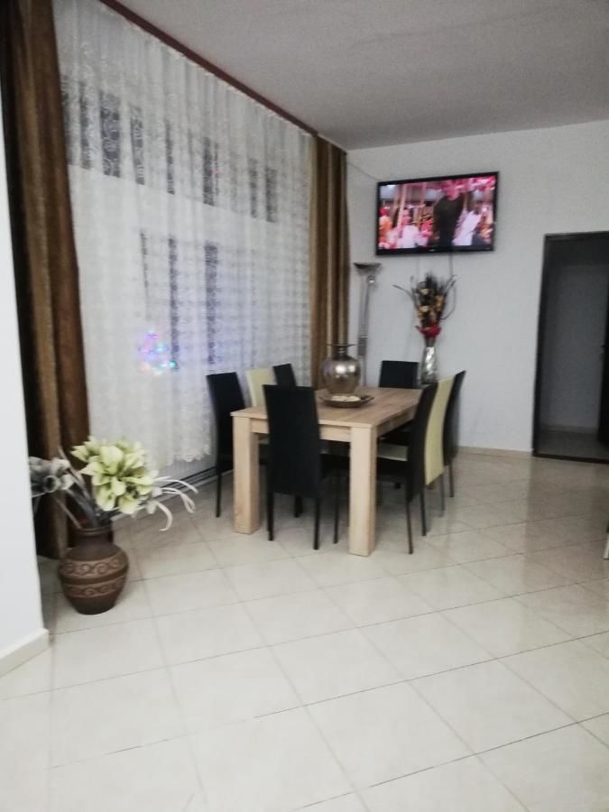 Виллы Zamora Green House Буштени-5